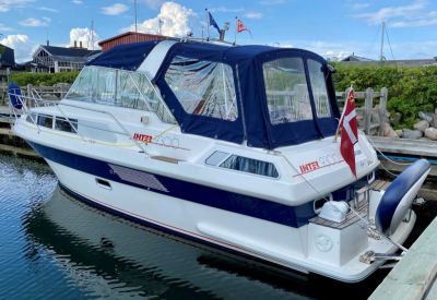 Inter 9300 med bov og Agterpropel