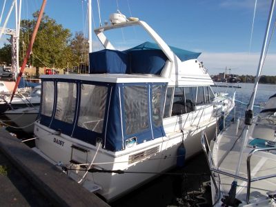 Bayliner 3288 Flybridge Flot Stand